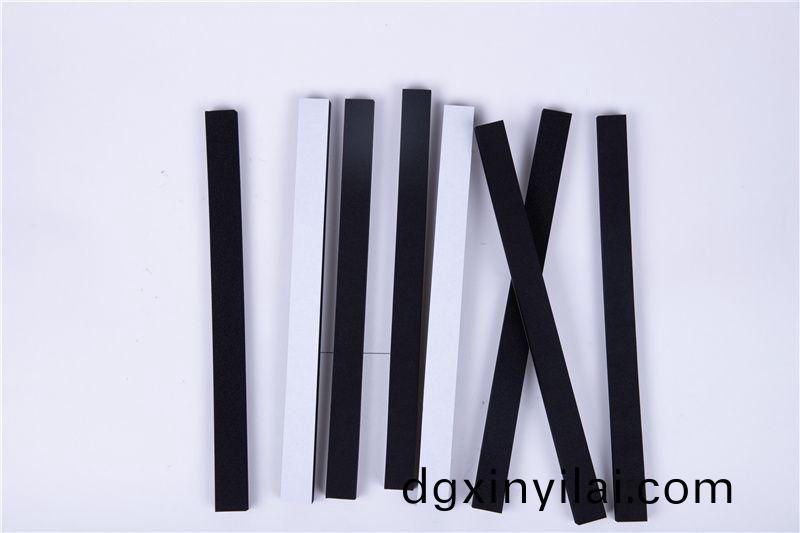 CR減(jian)震保溫(wen)條(tiao)