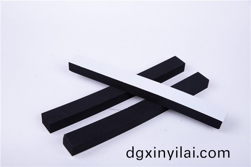 CR減(jian)震保溫(wen)條(tiao)